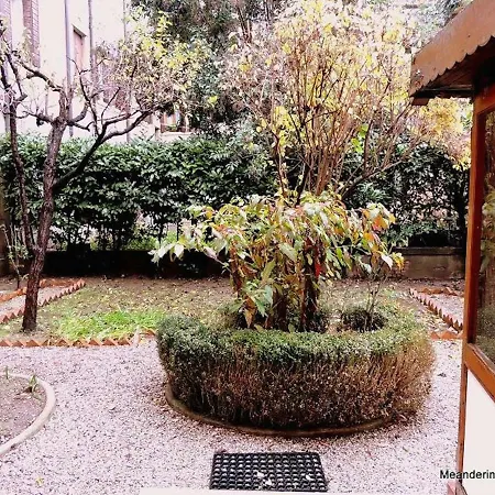 Laguna Blu & Garden بيت للعطل